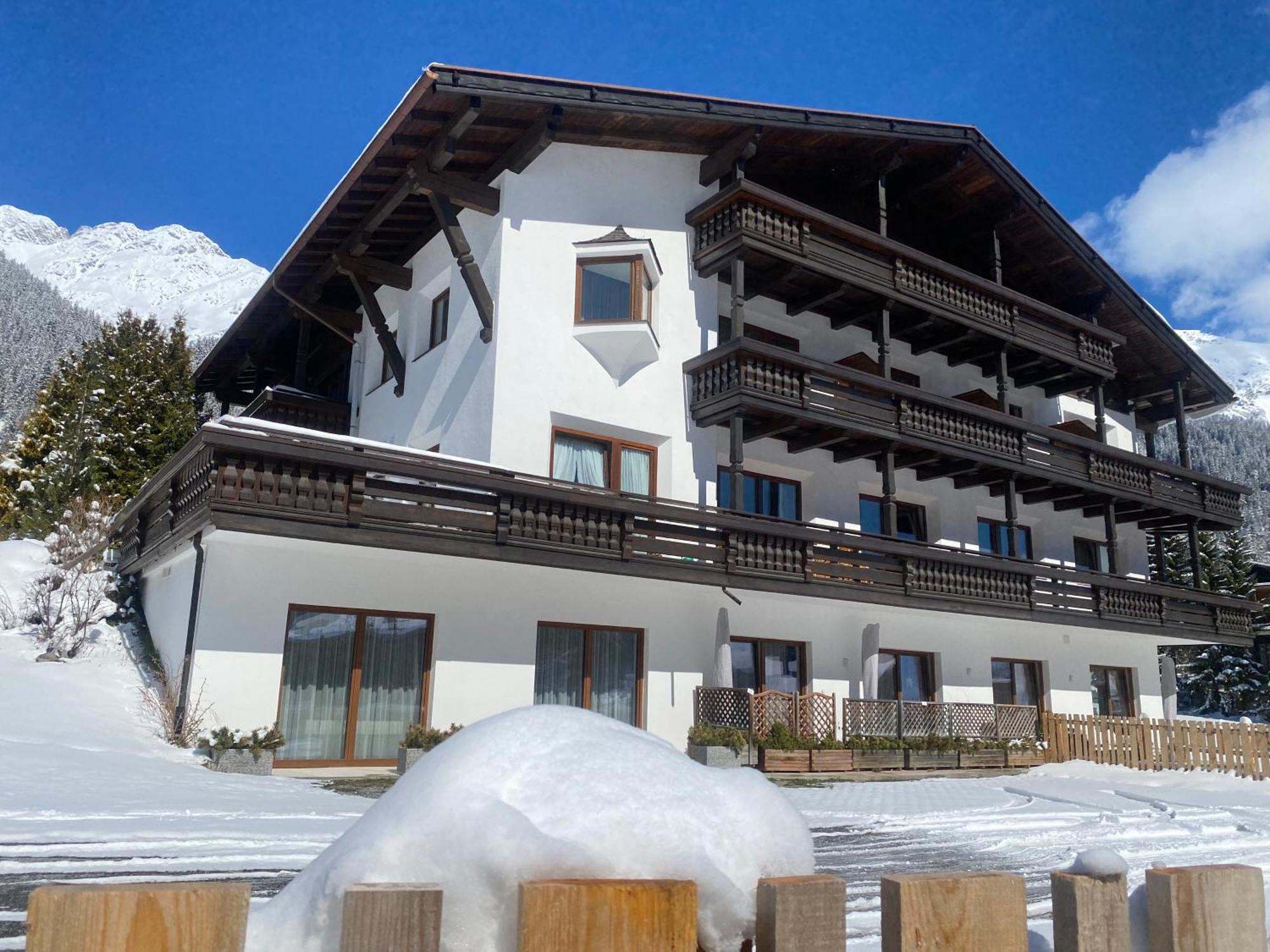 Quality Hosts Arlberg - Afoch Fei - Das Landhaus 圣安东阿尔贝格 外观 照片
